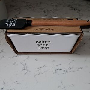 NWT Joseph A. Collection Mini Baker with Silicone Spatula